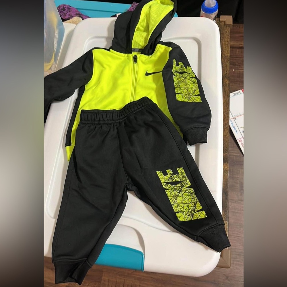 6-9m nike set